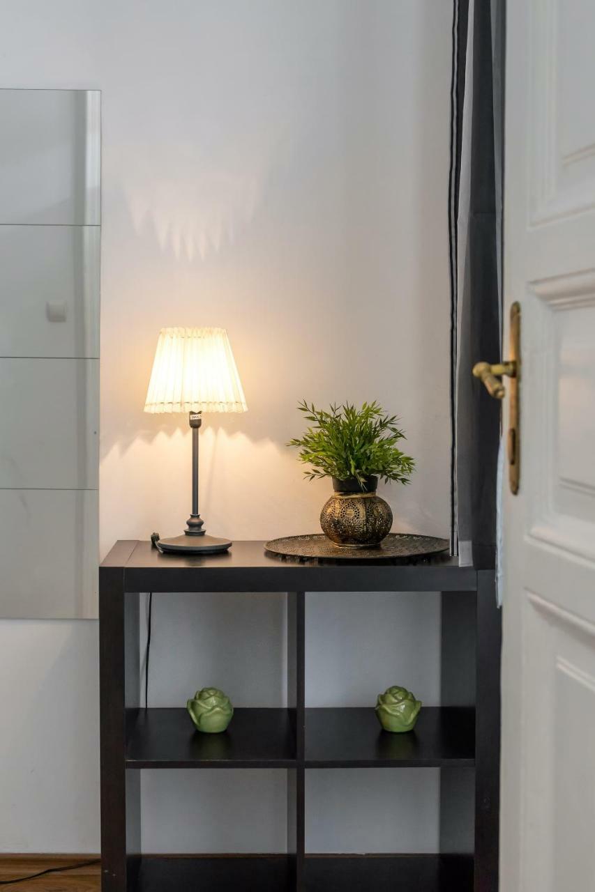 Prime Home Midtown Boedapest Buitenkant foto