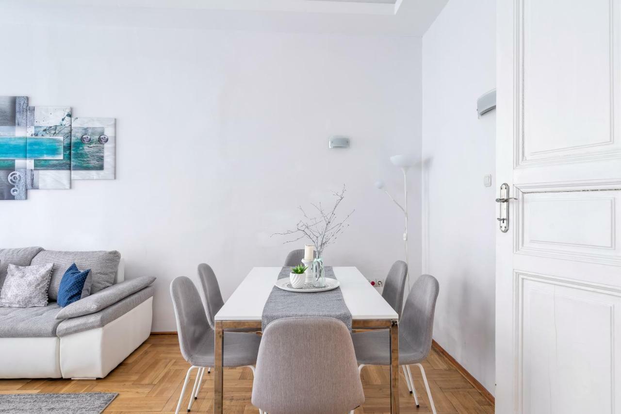 Prime Home Midtown Boedapest Buitenkant foto