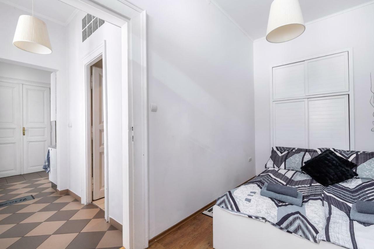 Prime Home Midtown Boedapest Buitenkant foto